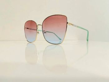 Lunette de soleil femme papillon dorée verres dégradés UV protection catégorie 1