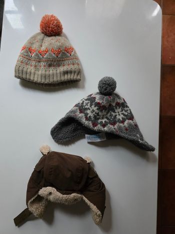 Lot de bonnets bébé  18 à 24 mois