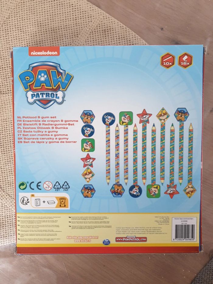 Lot 10 crayons couleurs et 10 gommes pat patrouille neuf - photo numéro 2