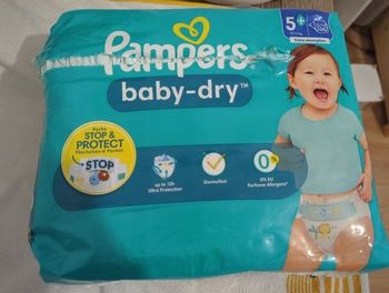 Pampers Baby-dry taille 5+