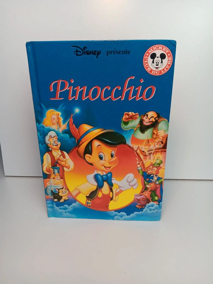 Livre Disney mickey club du livre Pinocchio (01)