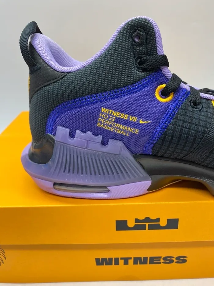 Baskets Nike Lebron witness 7 - photo numéro 7