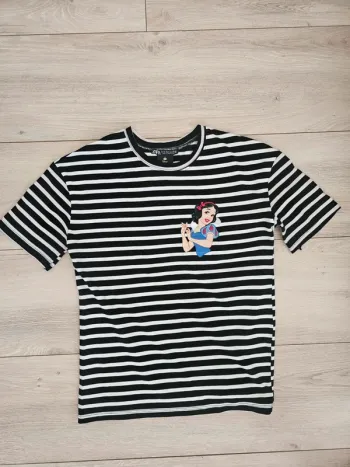 Tee-shirt princesses disney blanche neige