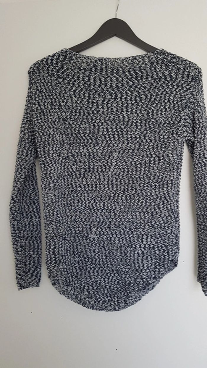 Pull léger taille S - photo numéro 2