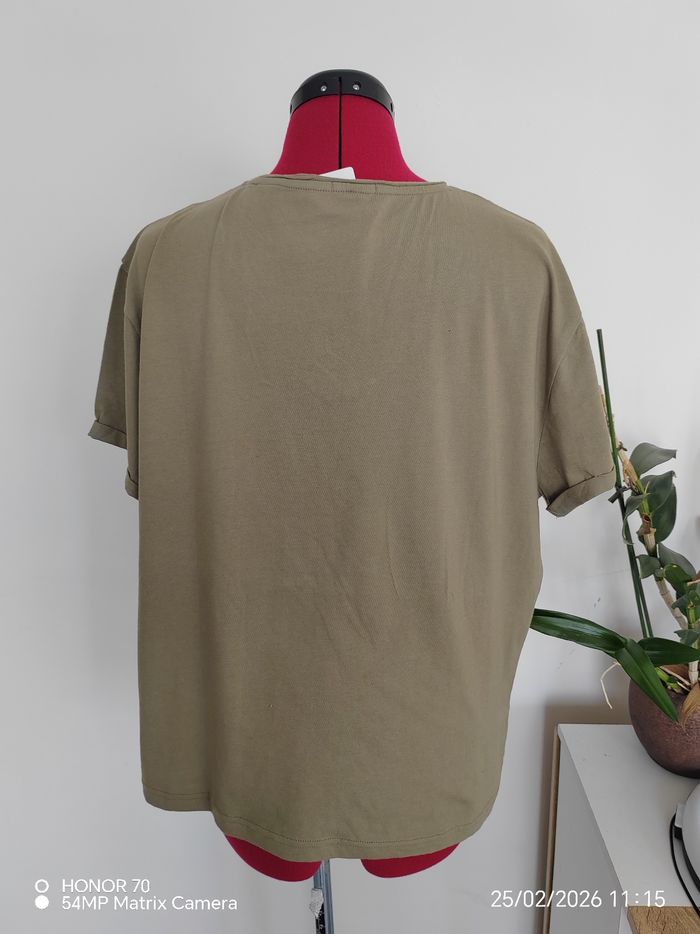 T shirt col v - photo numéro 3