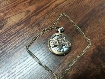 Montre a gousset moto