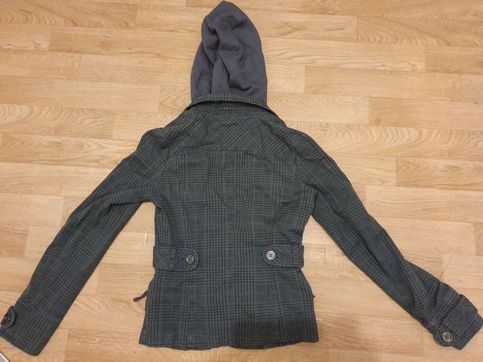 Veste - photo numéro 2