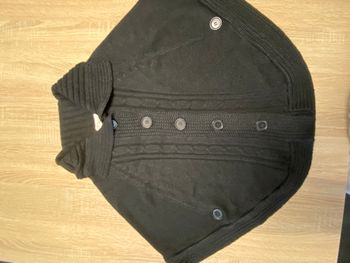 Gilet cape noir taille unique avec de gros boutons Casual by Gémo
