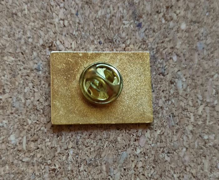 ✈️ Pin's Emirates Airlines logo compagnie aérienne Dubaï Emirates airways ✈️ - photo numéro 2
