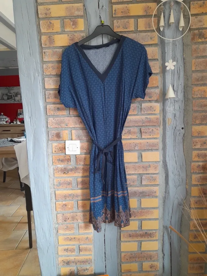 Robe manches courtes