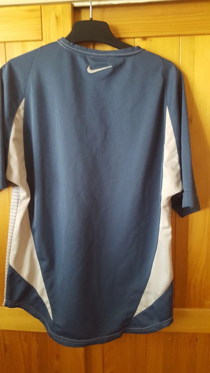 Tee-shirt taille S - photo numéro 3