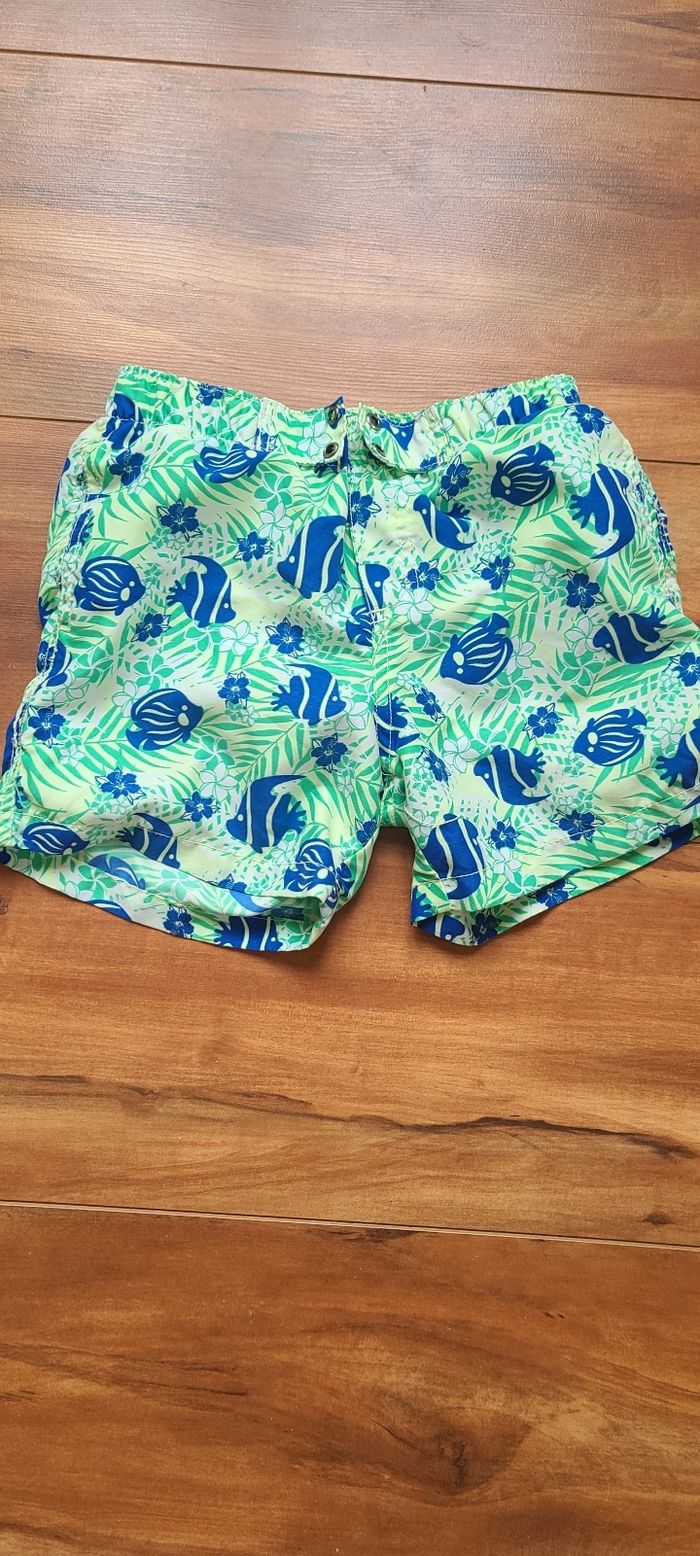 Short de bain T 8 ans
