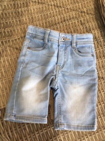 Bermuda en jean 2 ans
