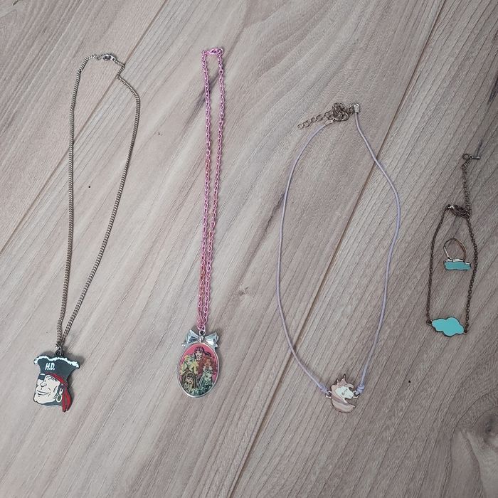 Lot bijoux enfant