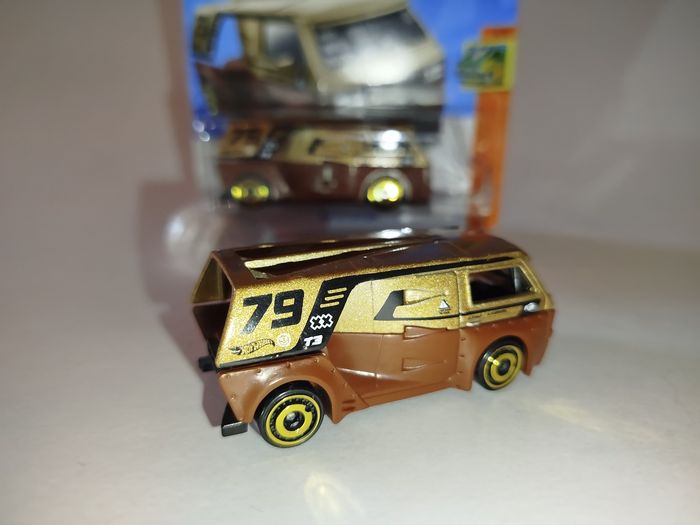 Hot Wheels VW T3 Custom 2025 - photo numéro 3