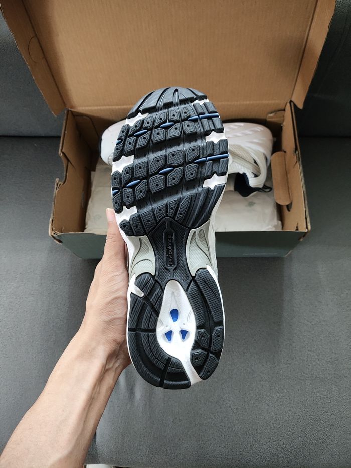 Originais New Balance 530 White Silver Navy Taille 37.5 - photo numéro 2