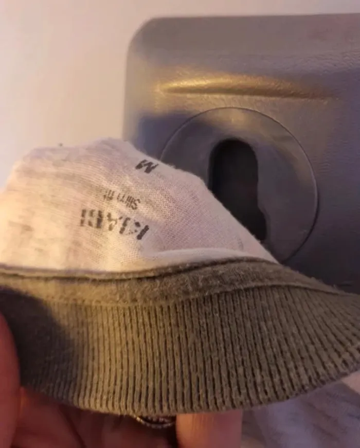 👕 Polo gris clair à détails foncés - photo numéro 4