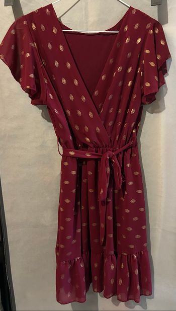 Robe bordeaux et doré
