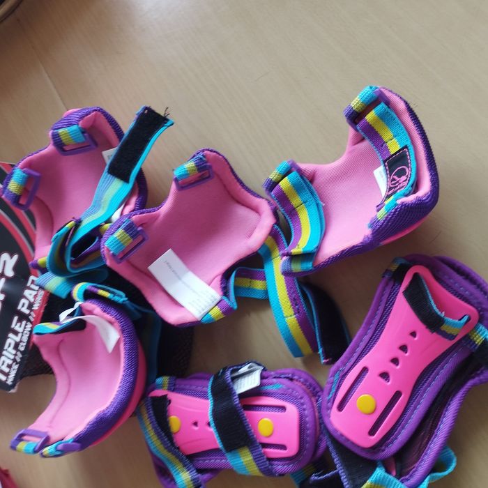 Ensemble de protection pour roller, skate Neuf - photo numéro 5