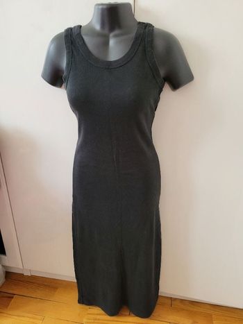 Robe été autre ton T1 noire 100% coton moulante près du corps