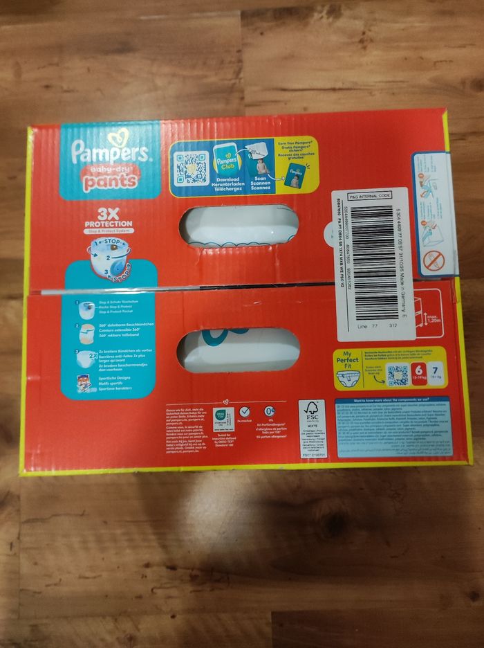 Carton 74 couches Pampers taille 6 neuf scellé - photo numéro 2