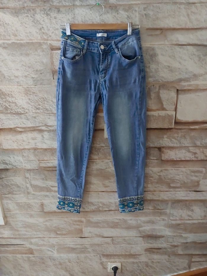 Jean femme T 38 (Cache cache)