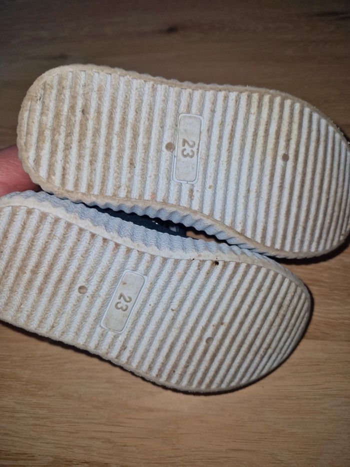 Chaussure fille taille 23 - photo numéro 4
