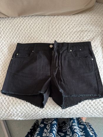 Short noir taille 36
