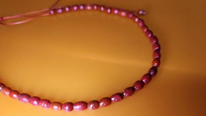 Collier ras de coup. Collier corail bambou - photo numéro 2