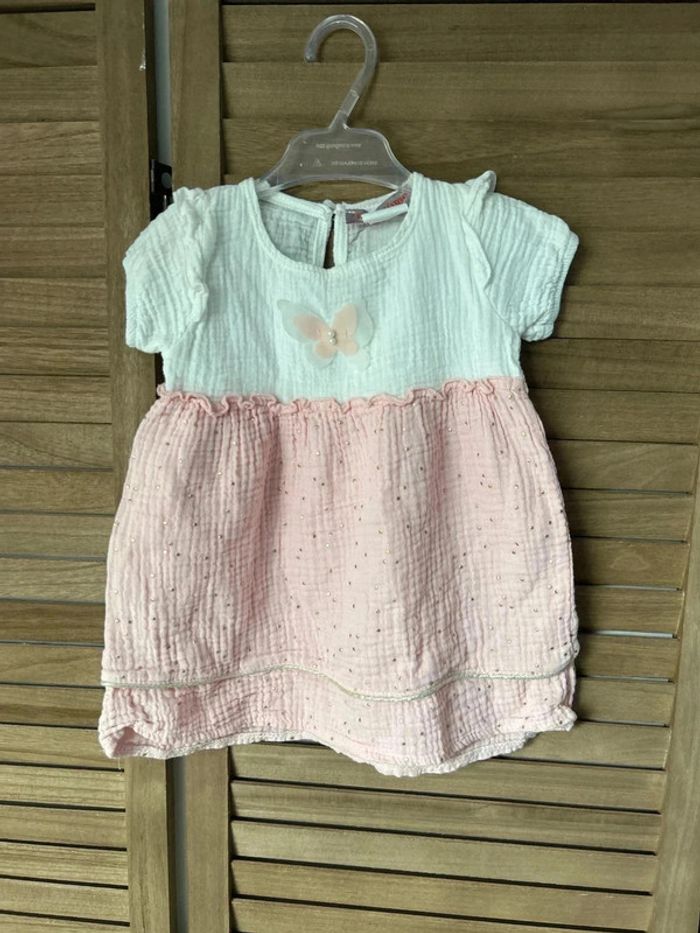 Robe blanche et rose 18 mois
