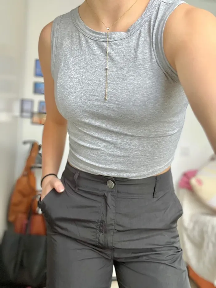 Débardeur gris - photo numéro 2