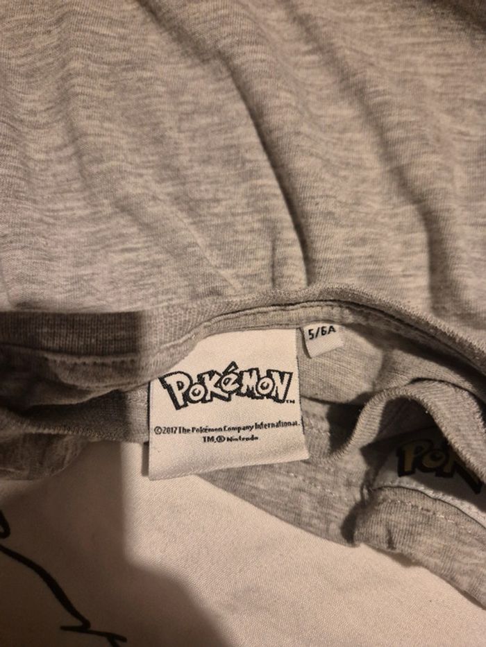 Lot t shirt manches longues pikachu 5 ans - photo numéro 4