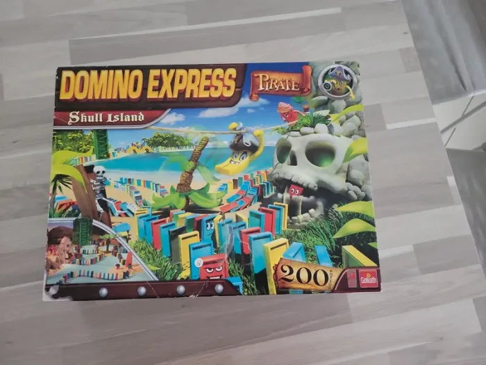Domino express Pirate