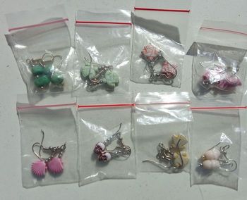 Lot de 8 boucles d'oreilles enfant fantaisie, différents thèmes