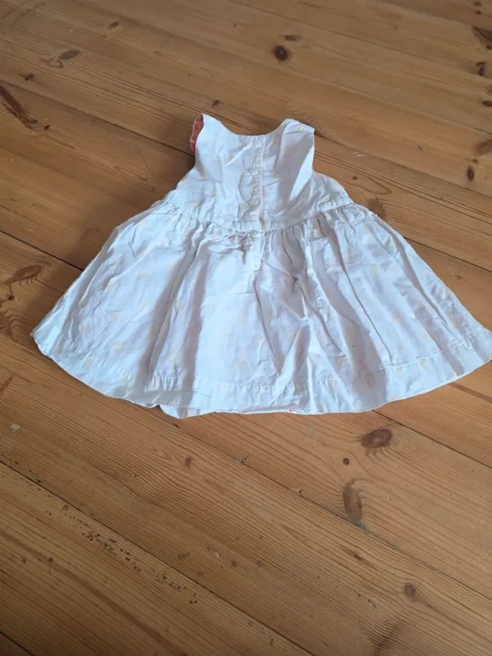Lot de 2 robe 6 mois. - photo numéro 5