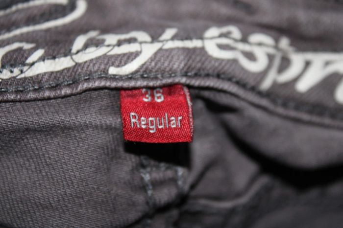 👖 Jean slim gris Esprit, taille S, en très bon état ! 👖 - photo numéro 4