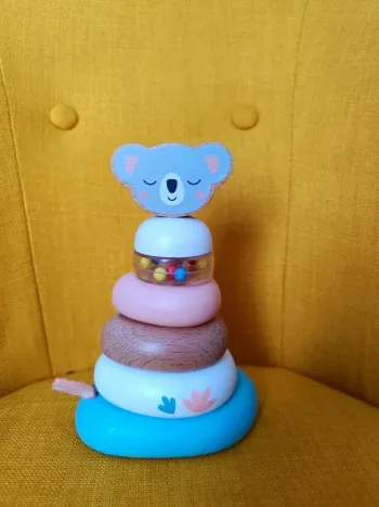 Jeu à empiler en bois