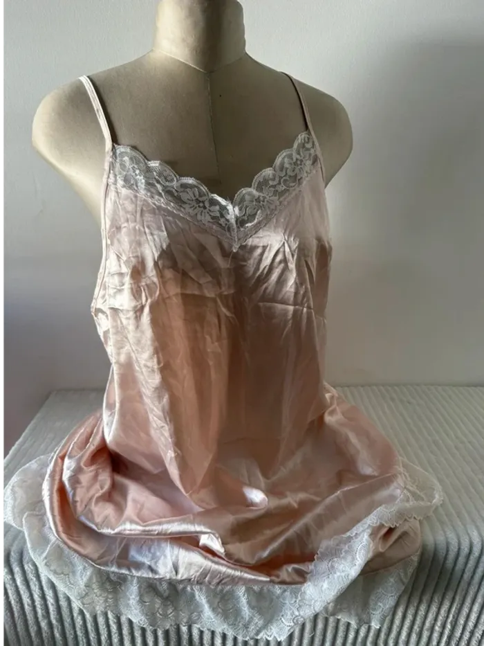 Nuisette rose poudré – Taille 2XL, élégante et douce 🌸