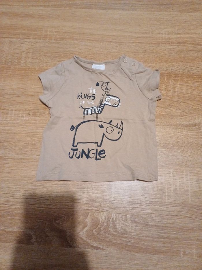 Tee shirt