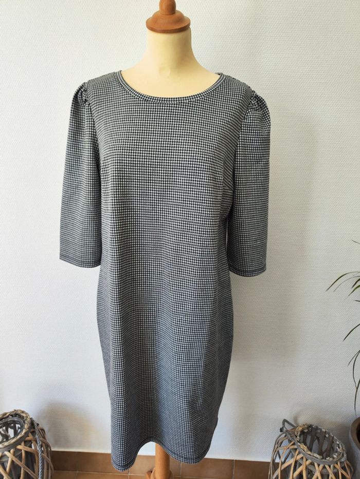 Robe de grossesse à longues manches