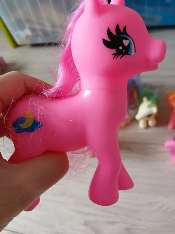 Lot poney et domino hello kitty - photo numéro 3