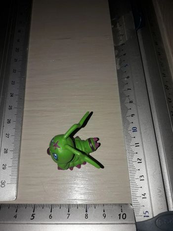 pokemon figurine