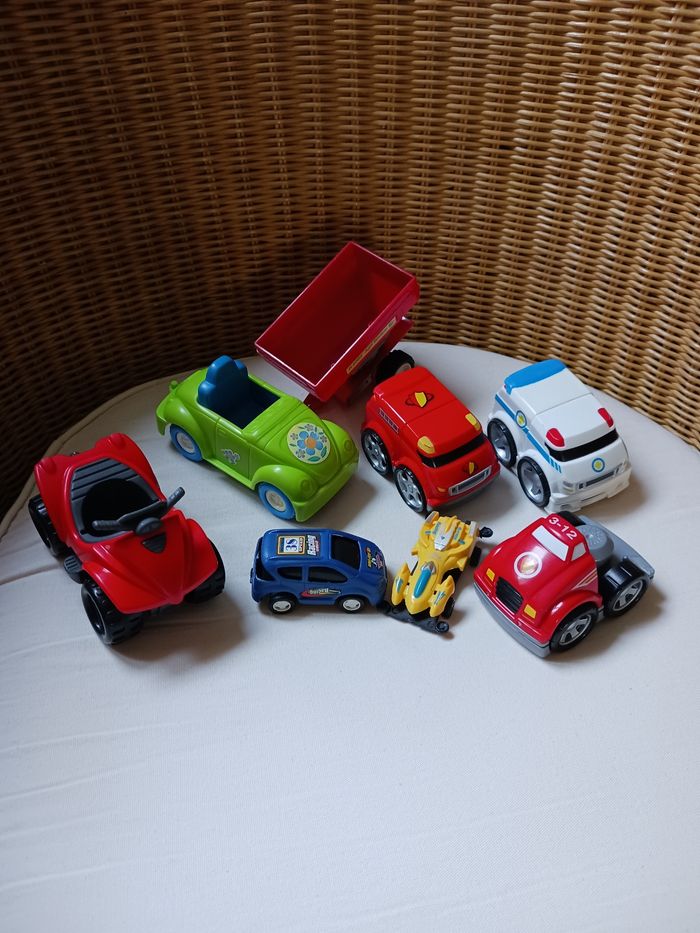 Lot de voitures et camions - photo numéro 2