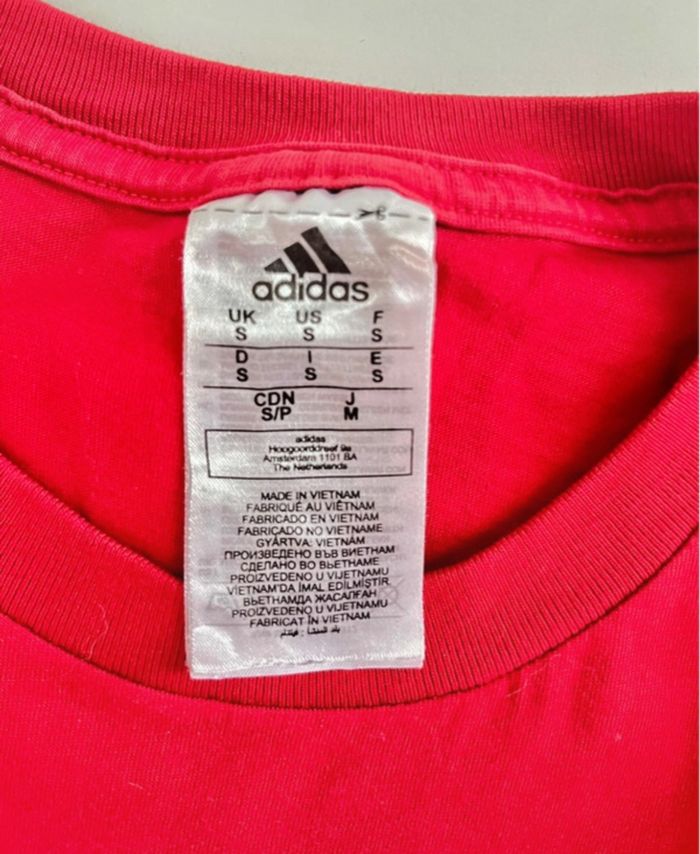 Teeshirt adidas rouge 👕 - photo numéro 3