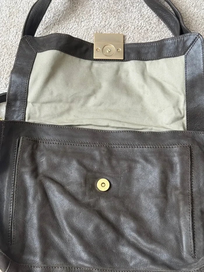 Sac en cuir Biba – Bandoulière réglable – Neuf avec étiquette - photo numéro 2