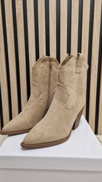 Bottines santiags femme couleur camel taille 39