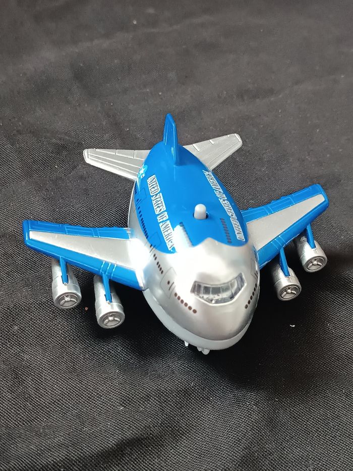 Avion métal - photo numéro 3