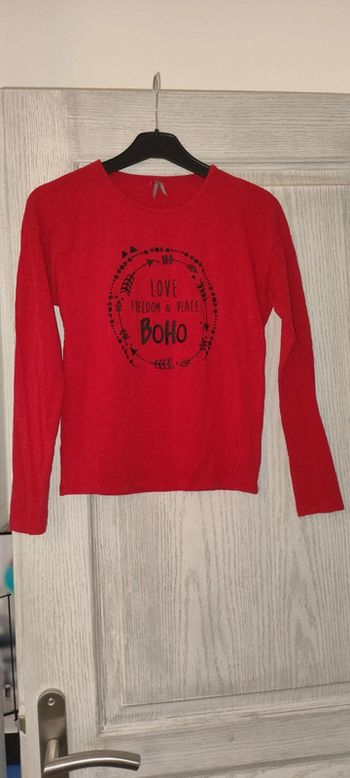 t-shirt manches longues rouge