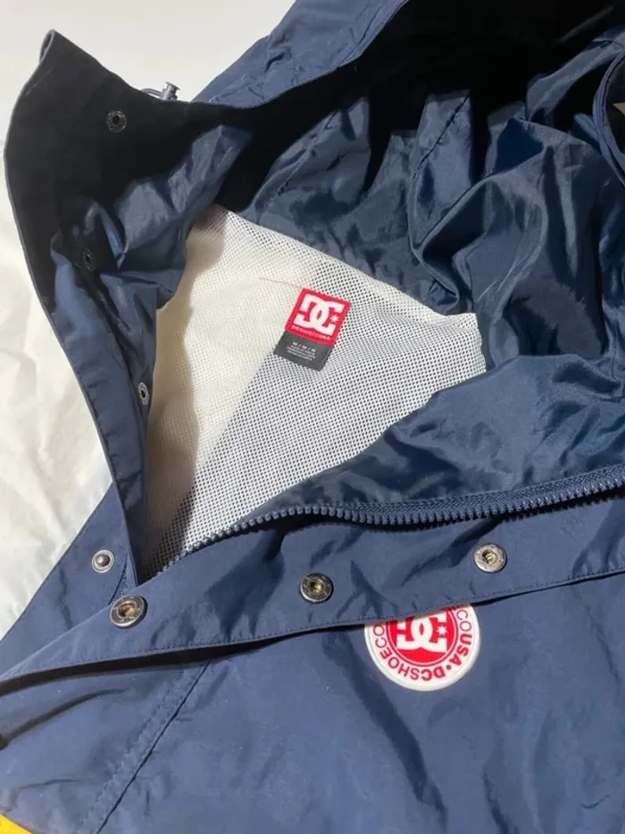 Coupe-vent Imperméable Water proof Hoodie Windbreaker DC Shoes Mens Medium - photo numéro 6