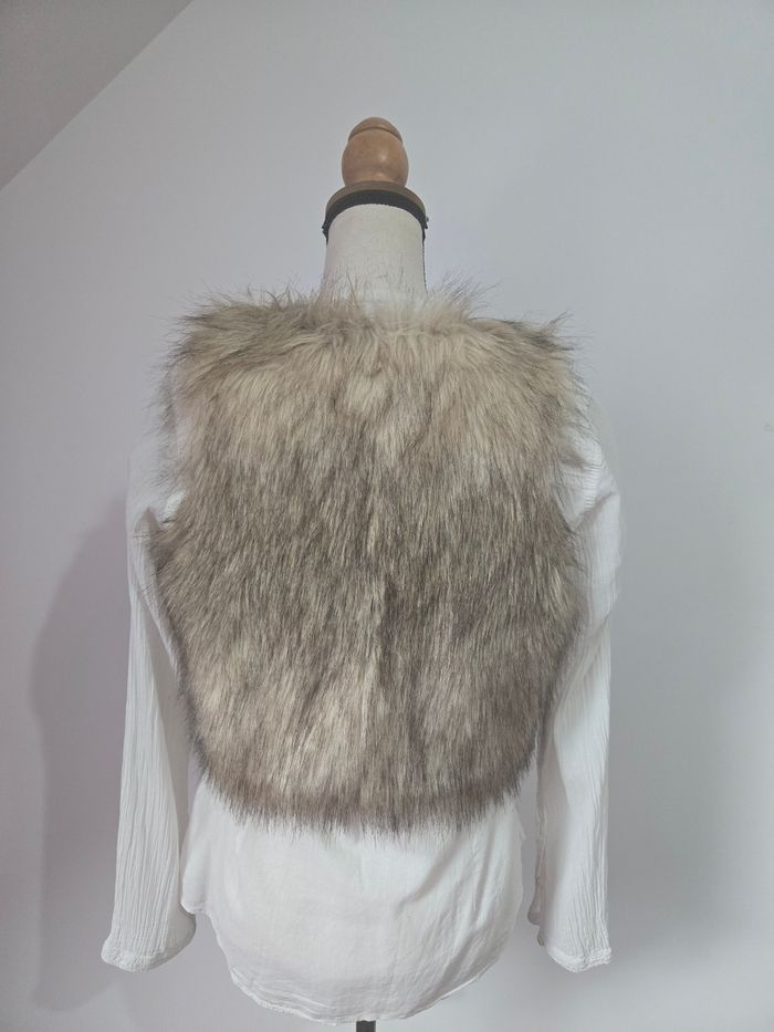 Gilet sans manches en fausse fourrure – Chic bohème et douillet - photo numéro 5